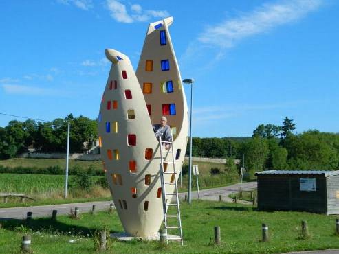 Jarre en béton encore présentes à Acolay | 